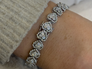 Bracelet ligne motif coeur