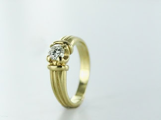 Bague solitaire or jaune